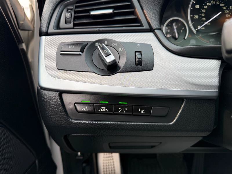 Used 2014 BMW 535i xDrive Sedan AWD/4WD image 31