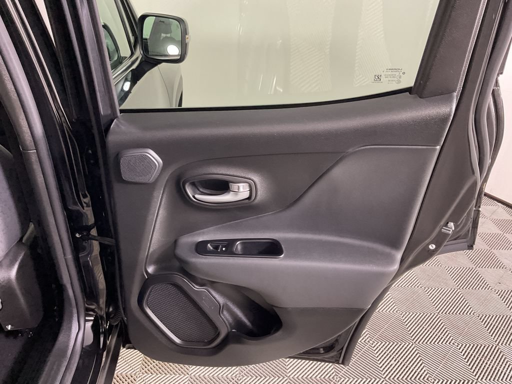 Used 2023 Jeep Renegade Limited w/ Sun/Sound Group AWD/4WD image 21
