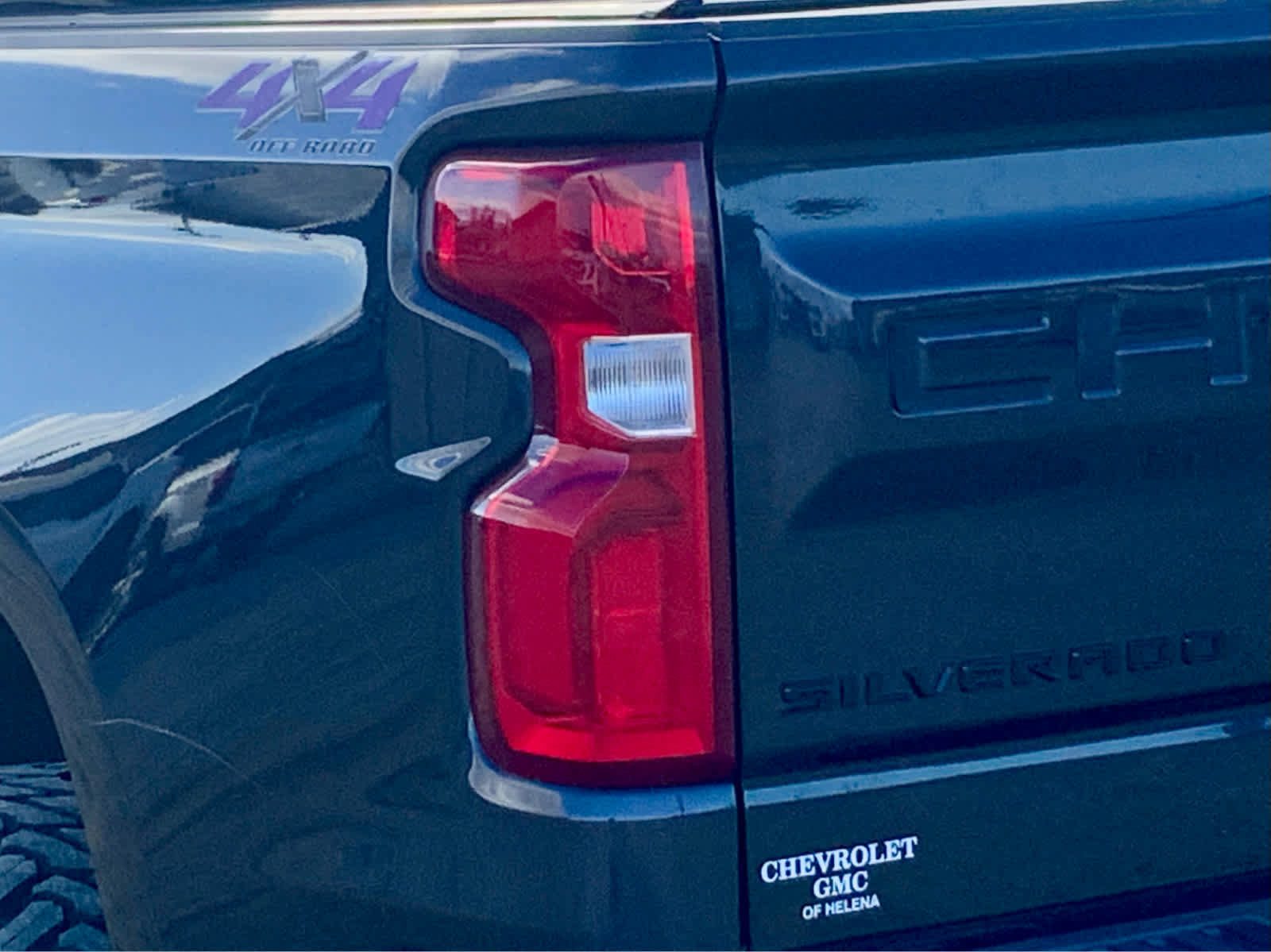 Used 2022 Chevrolet Silverado 1500 LT Trail Boss w/ LT Trail Boss Premium Package image 15