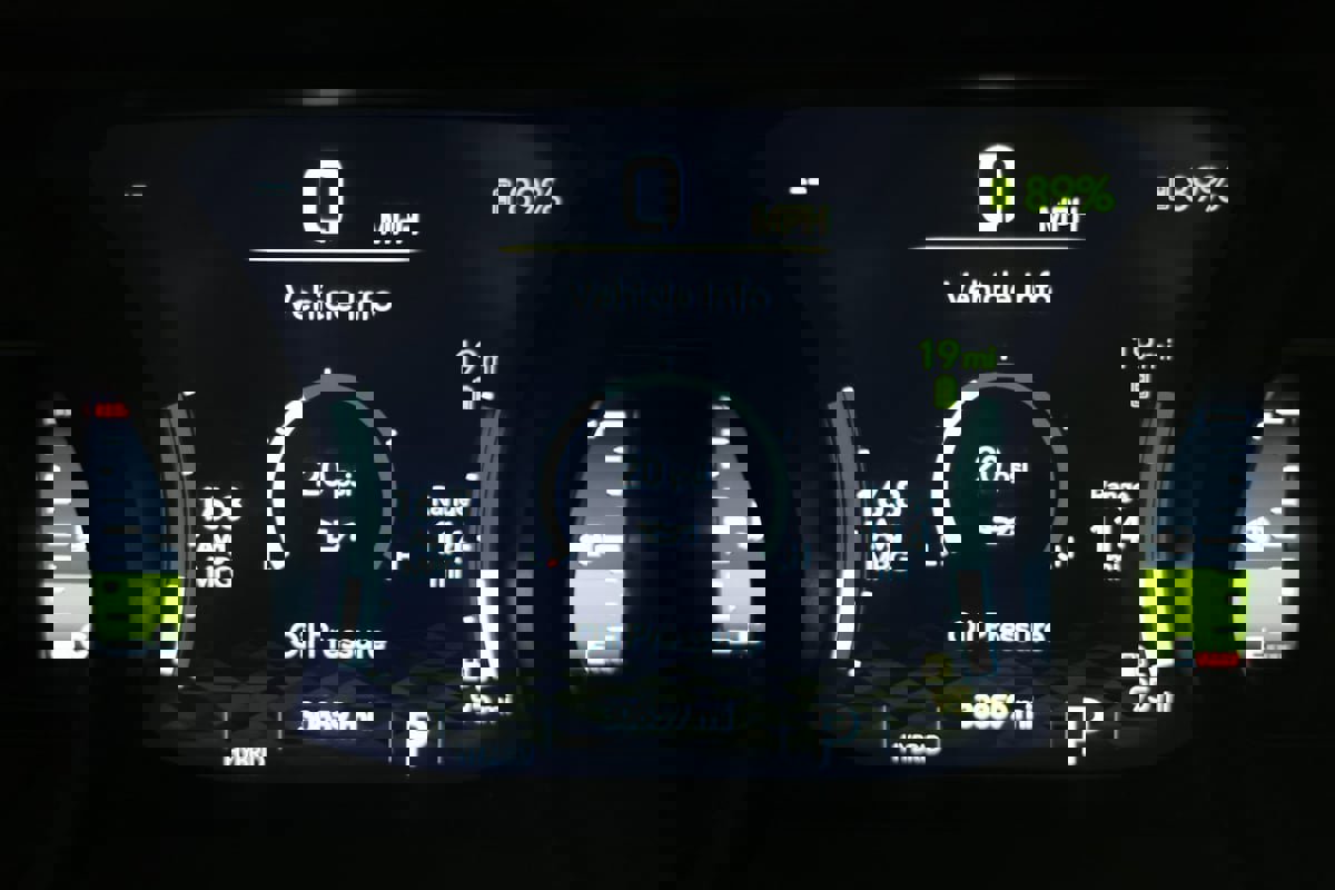 Used 2024 Jeep Wrangler Unlimited w/ Convenience Group image 11