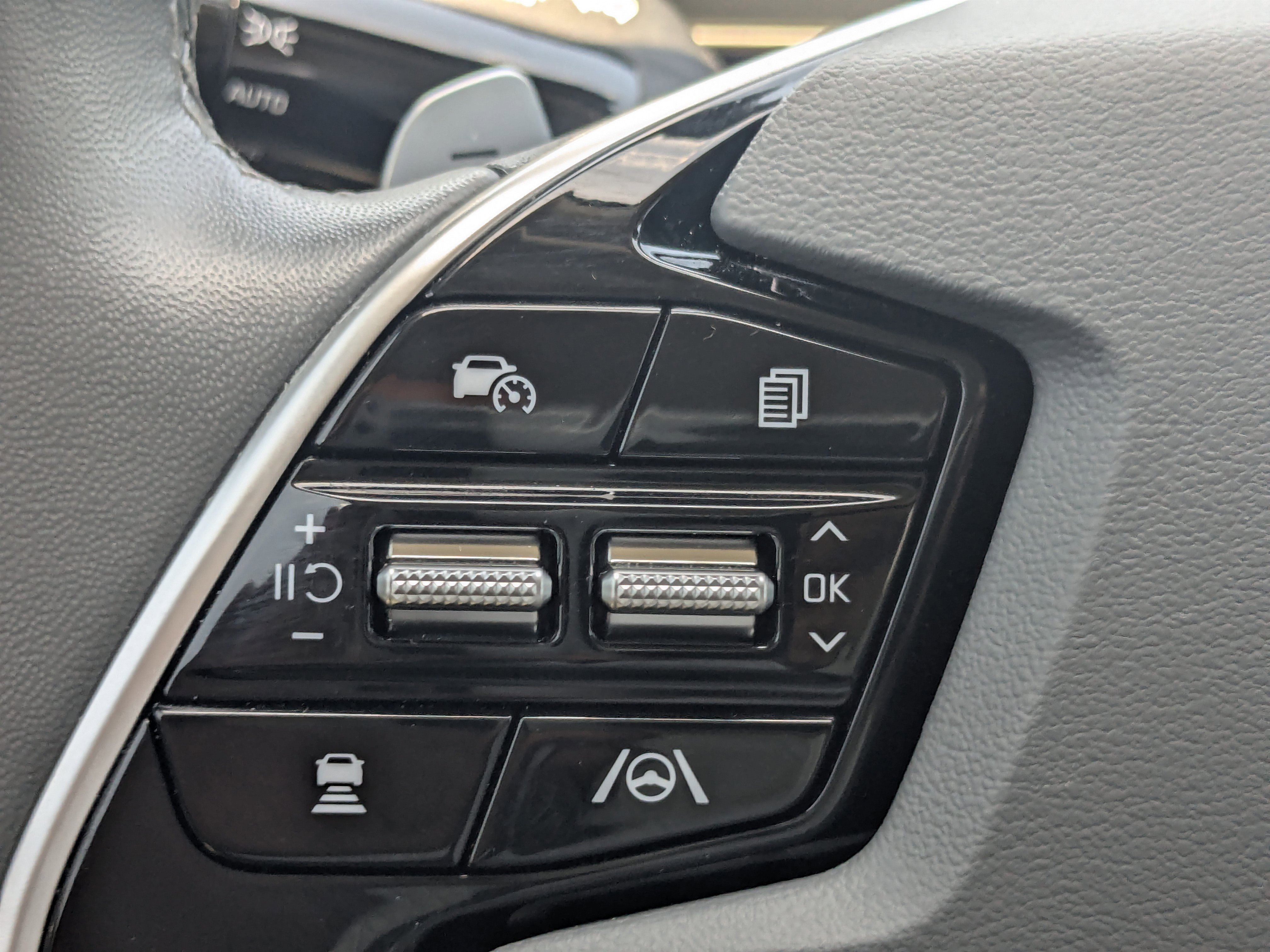 Certified 2024 Kia Niro EX FWD image 30