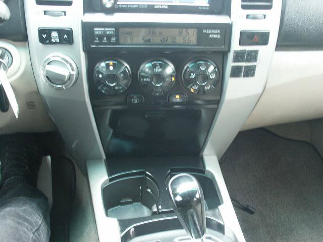 Used 2007 Toyota 4Runner SR5 AWD/4WD image 12