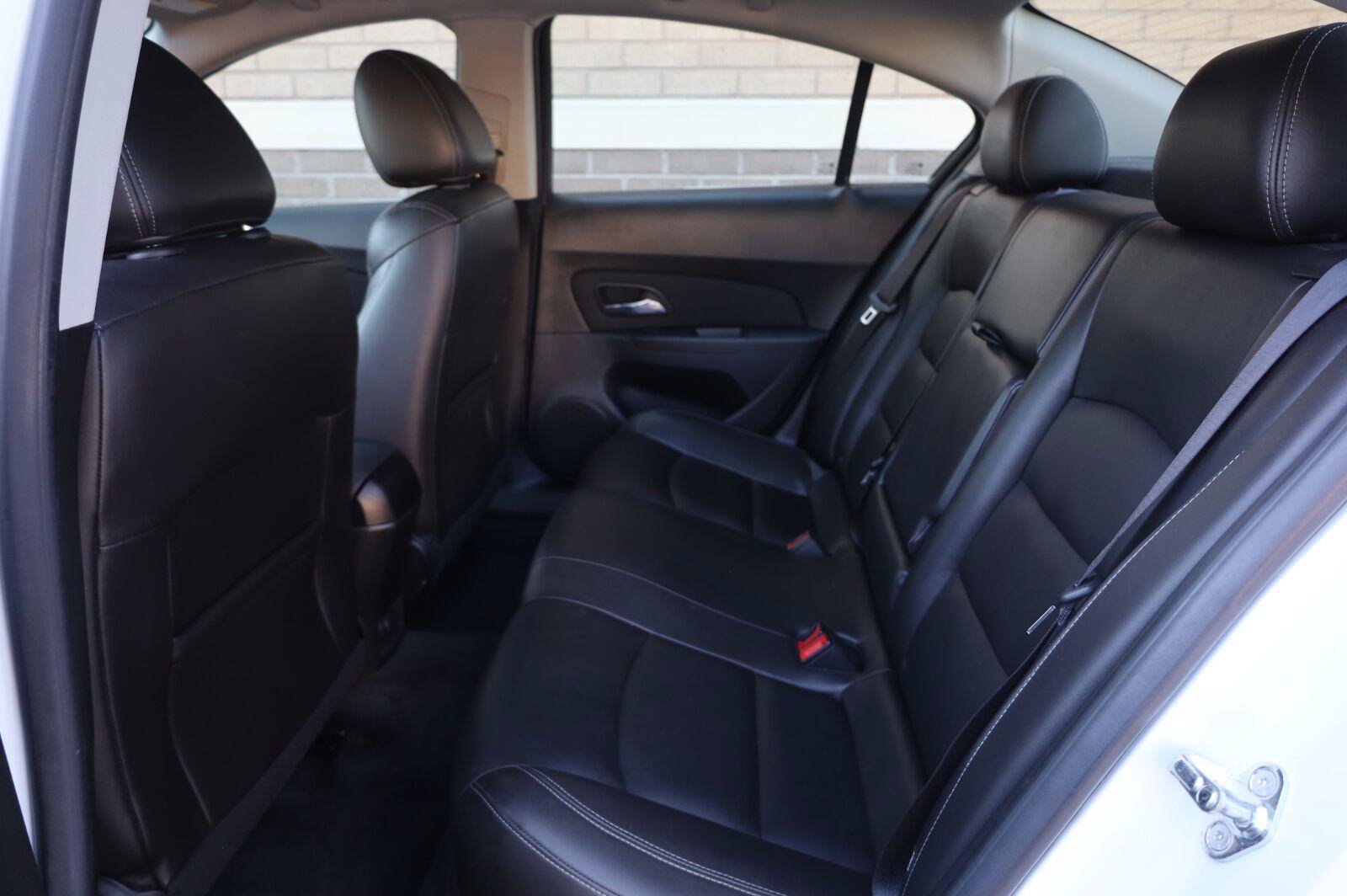 Used 2015 Chevrolet Cruze LT FWD image 20