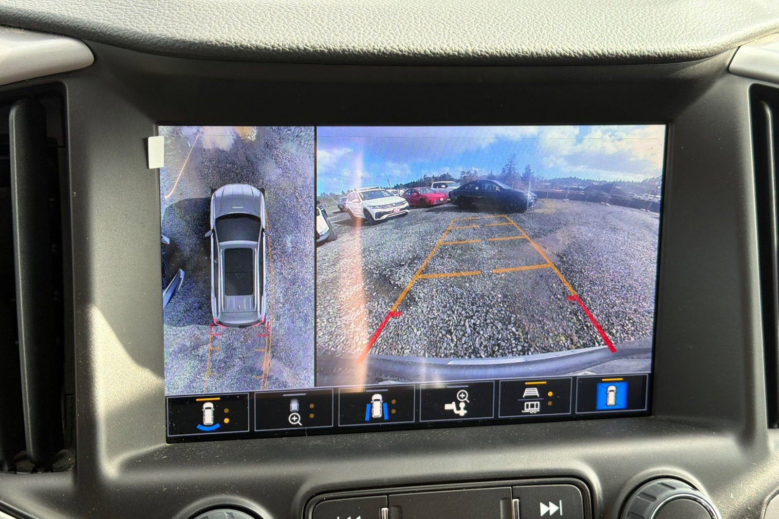 Used 2024 GMC Terrain AT4 w/ Infotainment Package II image 10