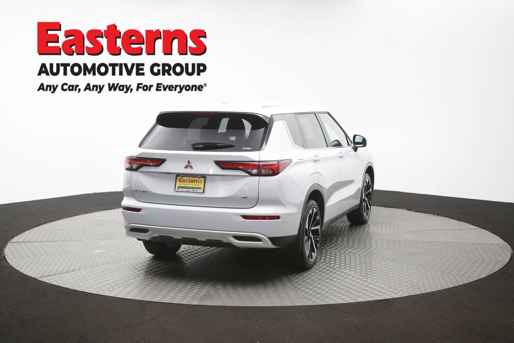 Used 2024 Mitsubishi Outlander SE AWD/4WD image 38