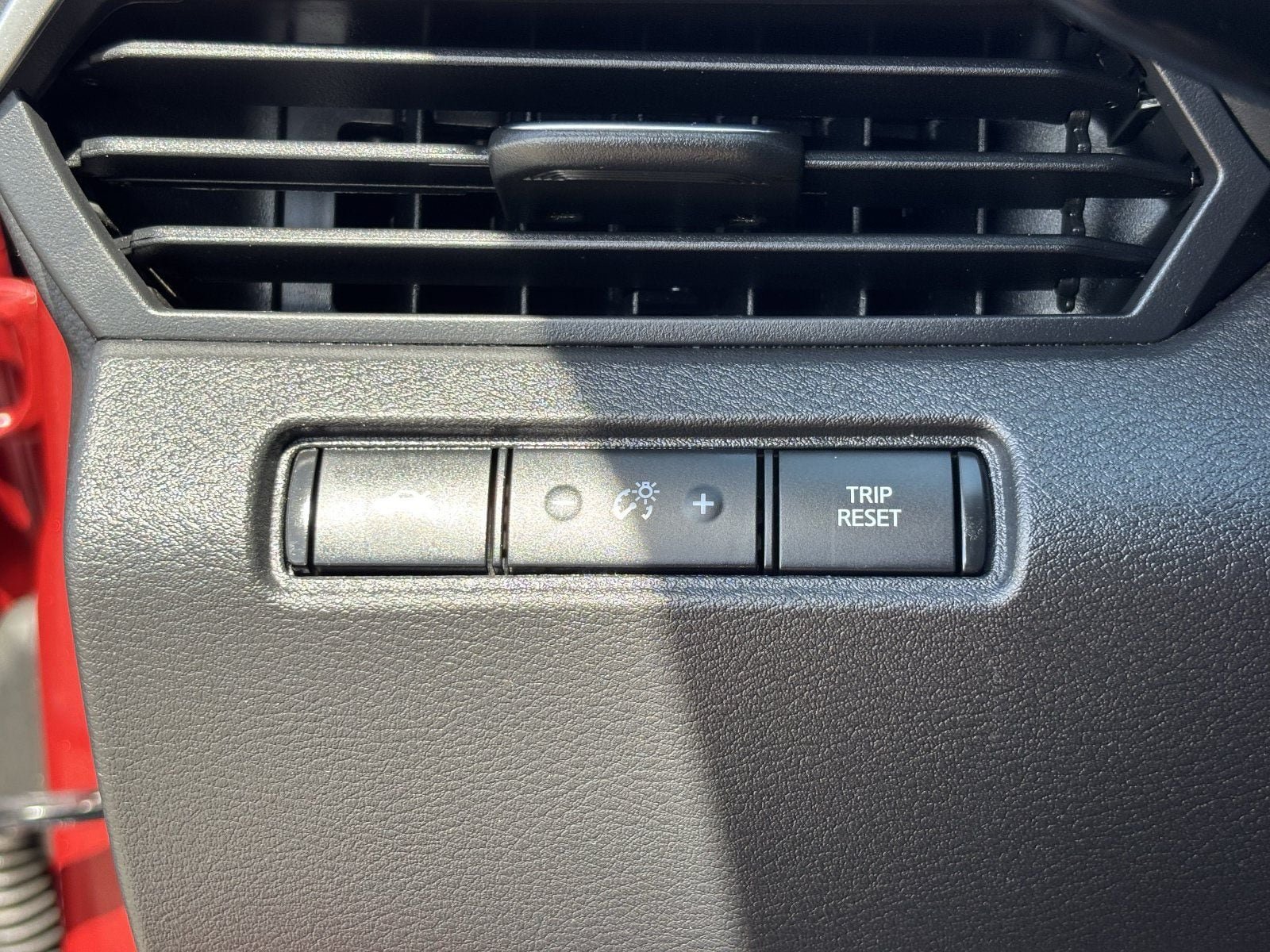 Used 2024 Nissan Altima 2.5 SR FWD image 33
