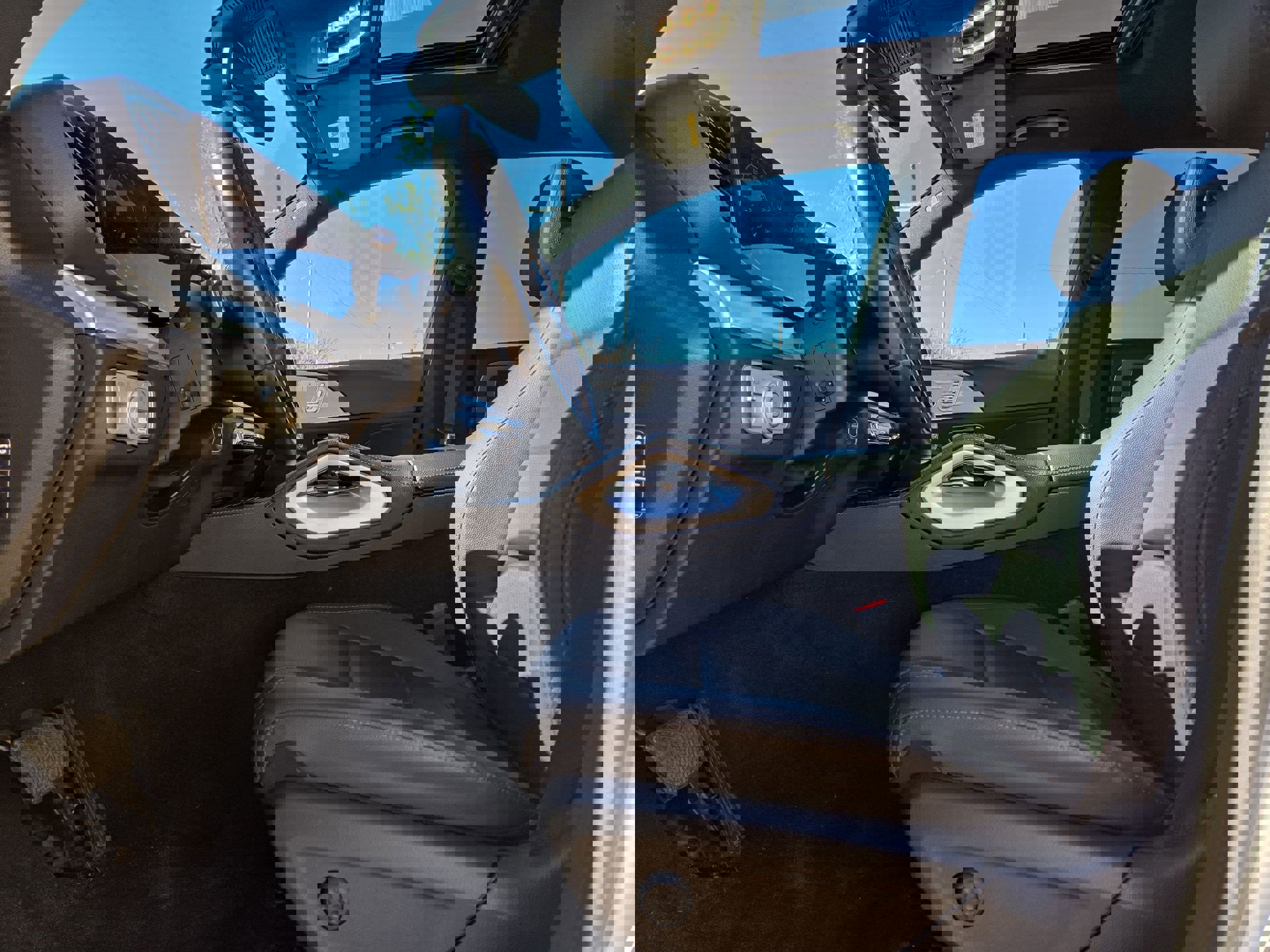 Used 2024 Mercedes-Benz GLE 450e 4MATIC image 16