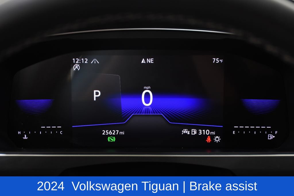 Used 2024 Volkswagen Tiguan SE AWD/4WD image 14