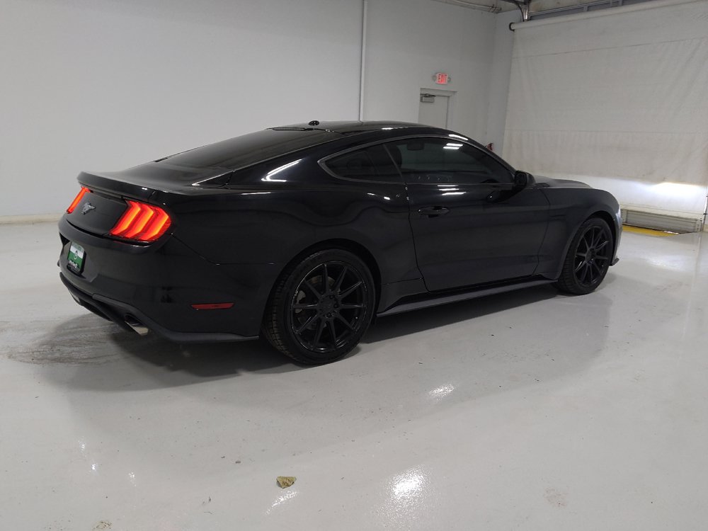 Used 2019 Ford Mustang Coupe RWD image 10