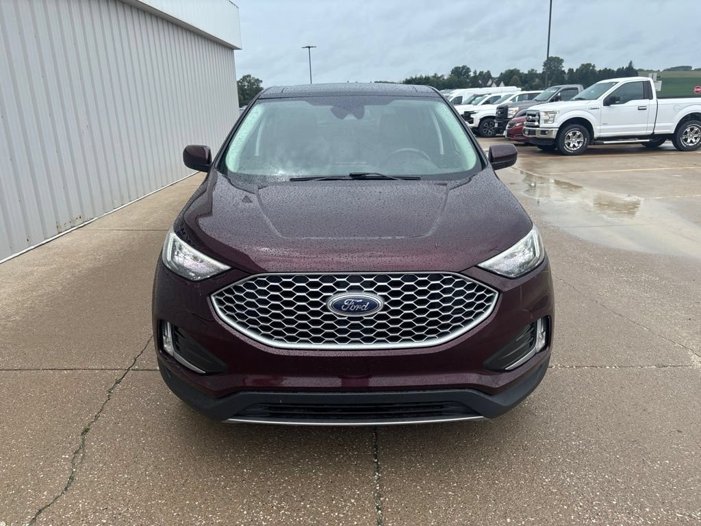 Used 2024 Ford Edge SEL w/ Convenience Package AWD/4WD image 2
