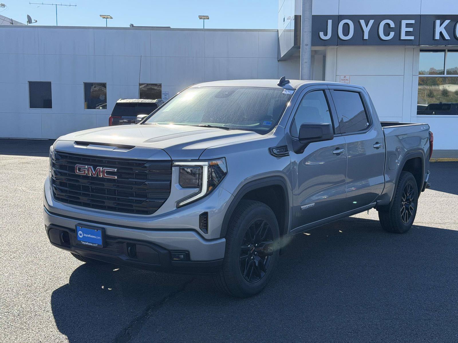 New 2026 GMC Sierra 1500 Elevation w/ Preferred Package AWD/4WD image 4