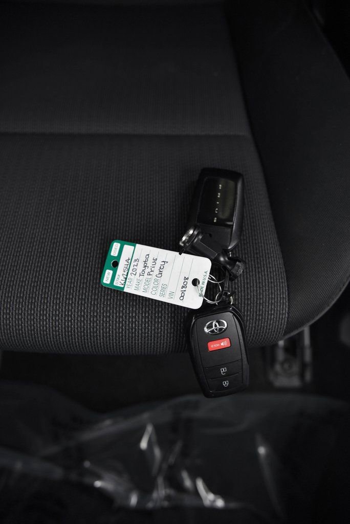 Used 2023 Toyota Prius LE image 23