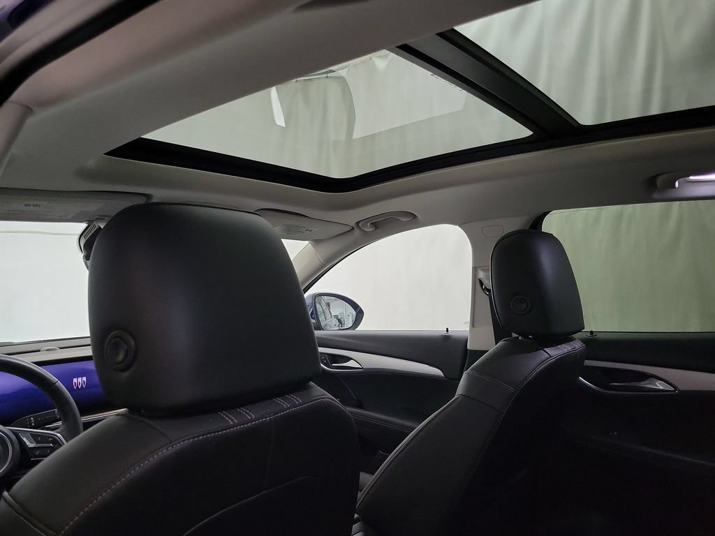 Certified 2024 Buick Envision Avenir AWD/4WD image 13