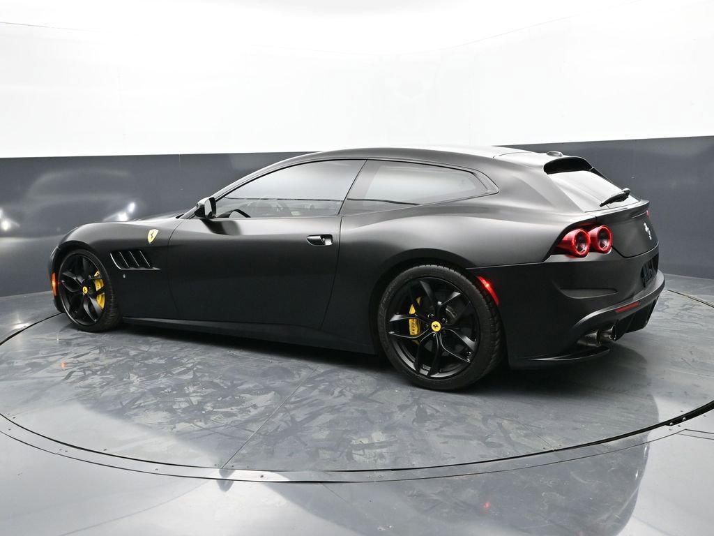Used 2018 Ferrari GTC4Lusso T RWD image 7