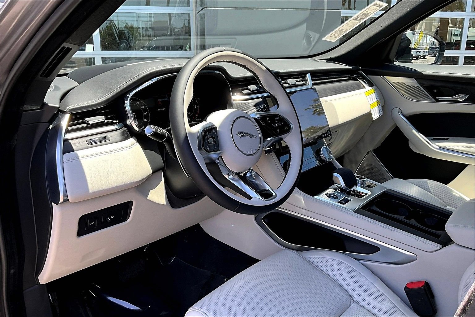 New 2026 Jaguar F-PACE R-Dynamic S AWD/4WD image 6