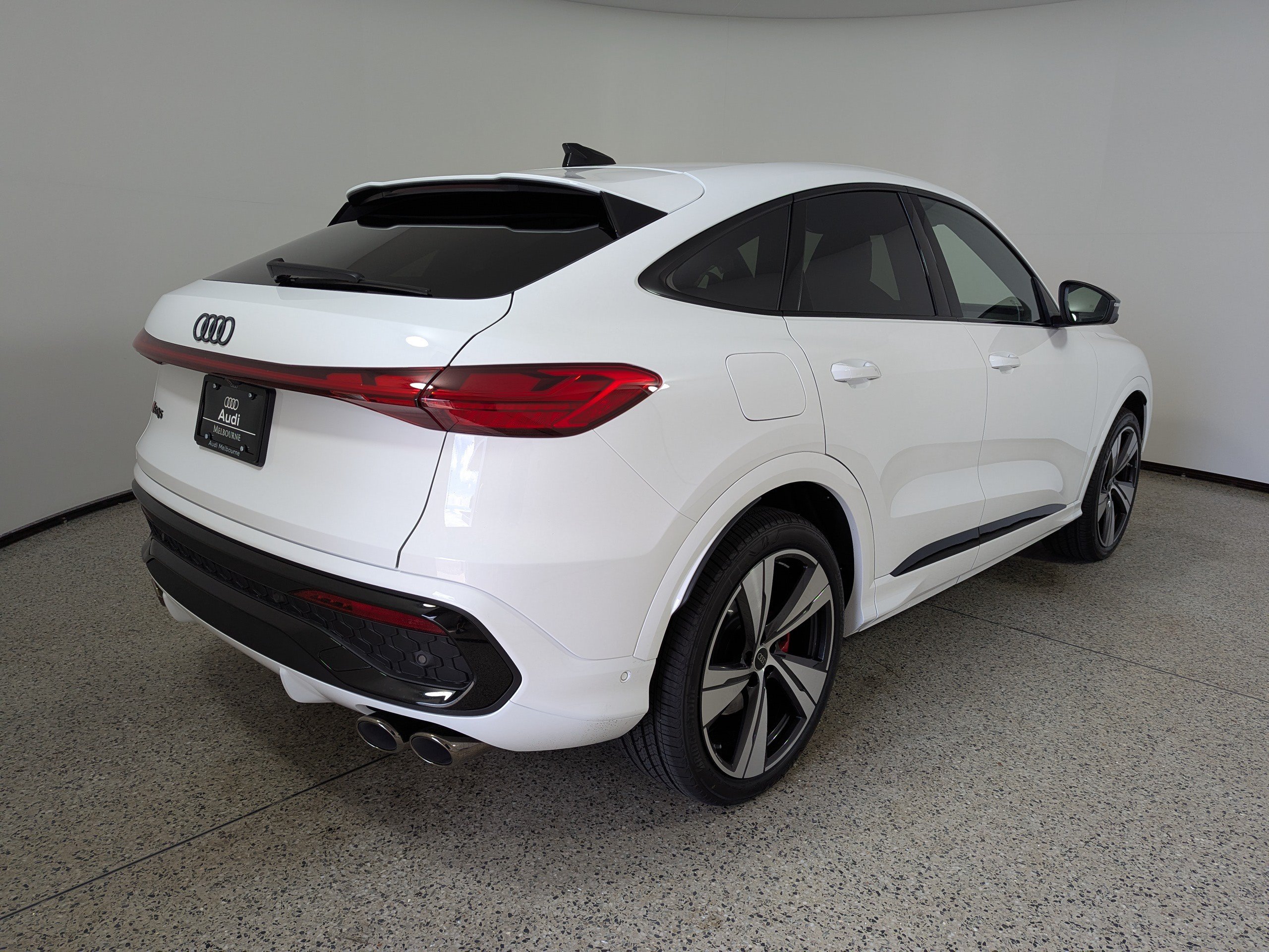 New 2026 Audi SQ5 Prestige AWD/4WD image 7