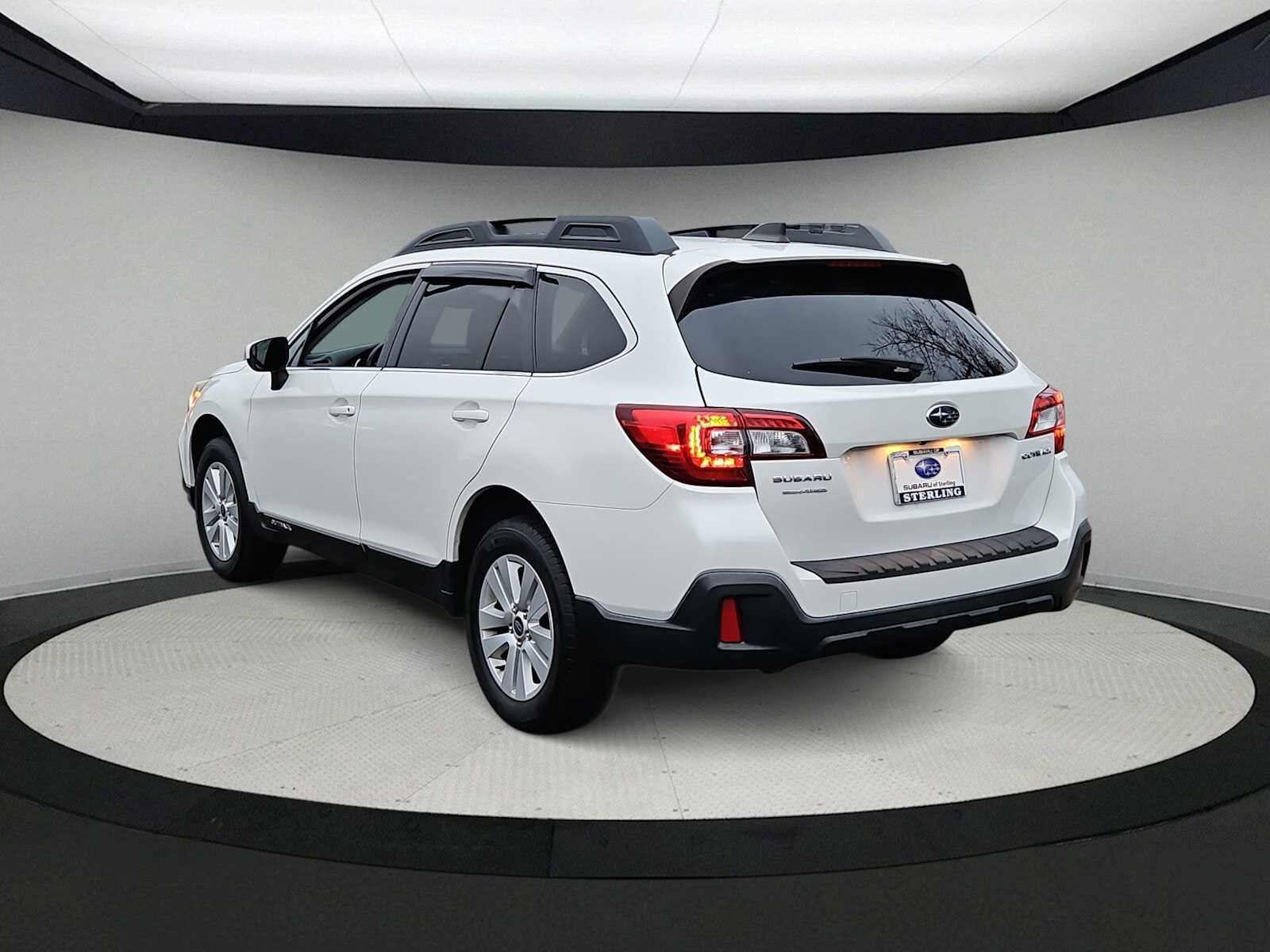 Used 2019 Subaru Outback 2.5i Premium image 6