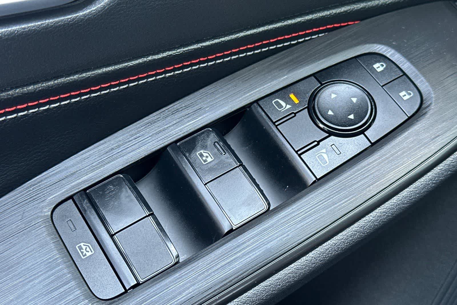 New 2027 Nissan Sentra SR FWD image 14