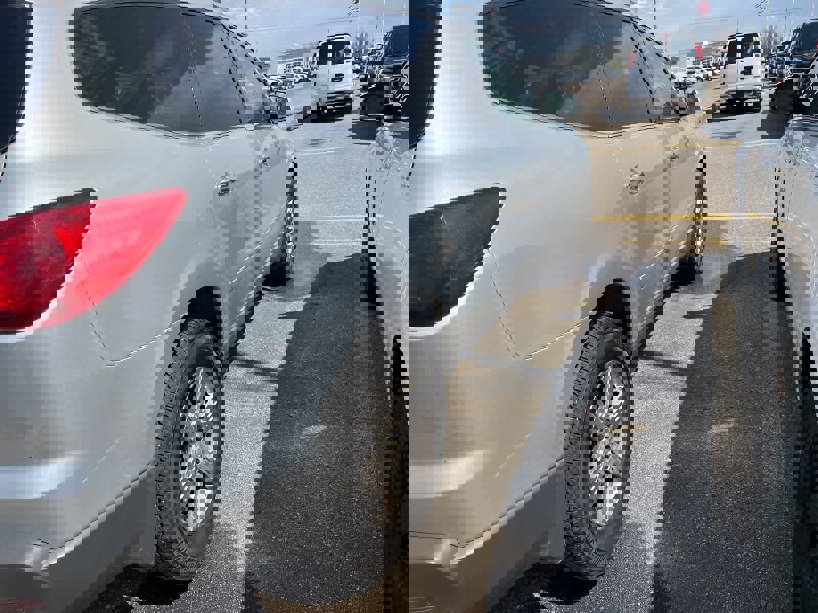 Used 2009 Chevrolet Traverse LT image 15