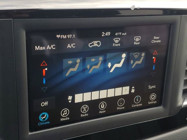 Used 2019 Chrysler Pacifica L image 25