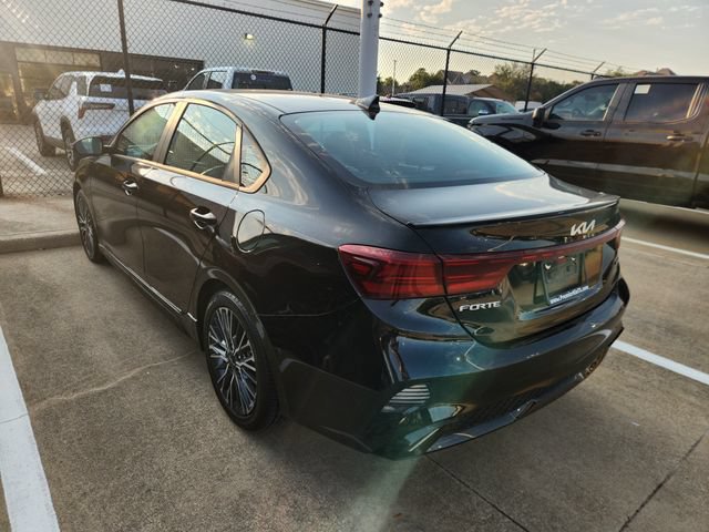 Used 2023 Kia Forte GT-Line w/ GT-Line Premium Package FWD image 4