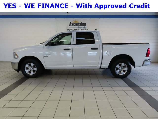 Used 2023 RAM 1500 Classic SLT w/ Trailer & Traction Group image 3