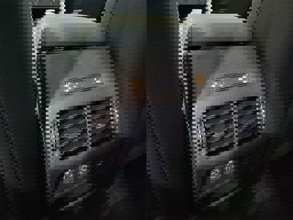 New 2024 Land Rover Discovery Sport S image 24