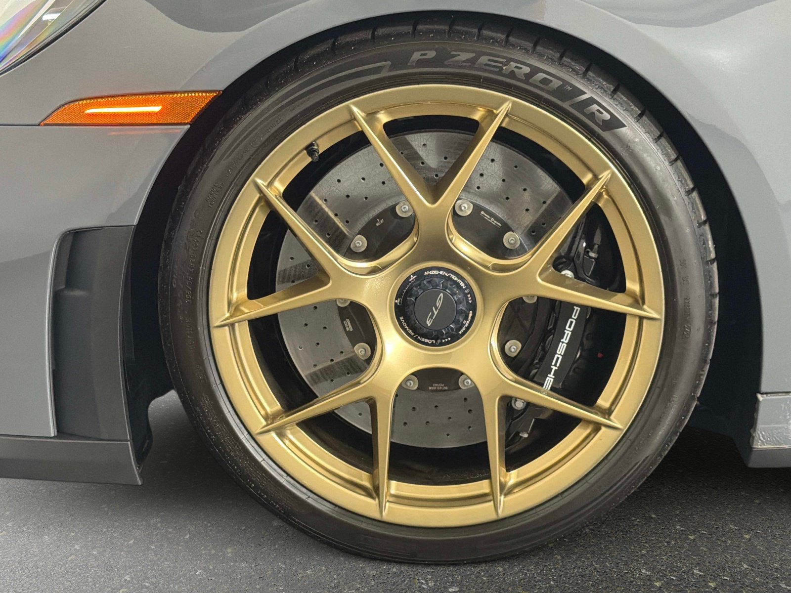 Used 2026 Porsche 911 GT3 w/ Weissach Package RWD image 12