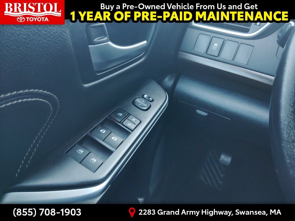 Used 2016 Toyota Camry XLE FWD image 19