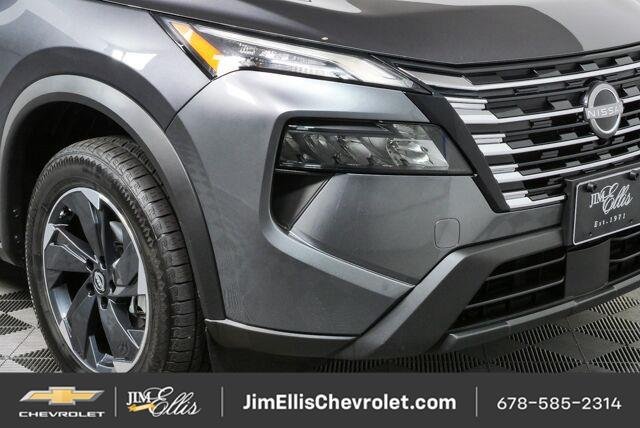 Used 2025 Nissan Rogue SV AWD/4WD image 34