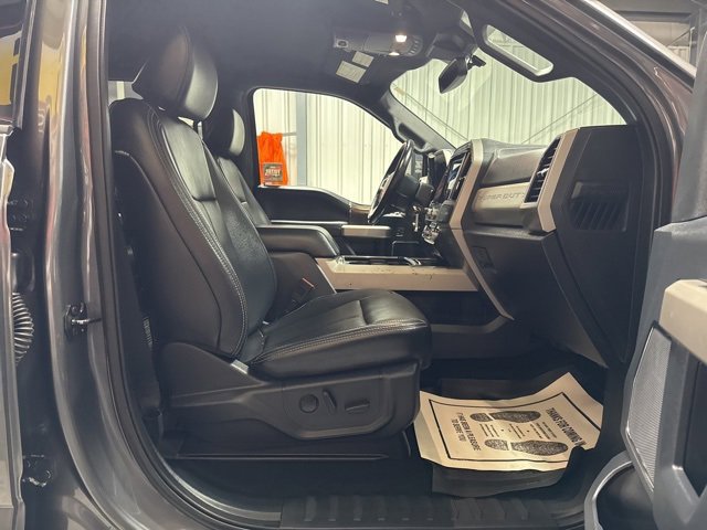 Used 2022 Ford F250 Lariat w/ Chrome Package image 27