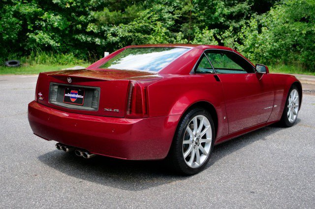 Used 2007 Cadillac XLR V RWD image 9