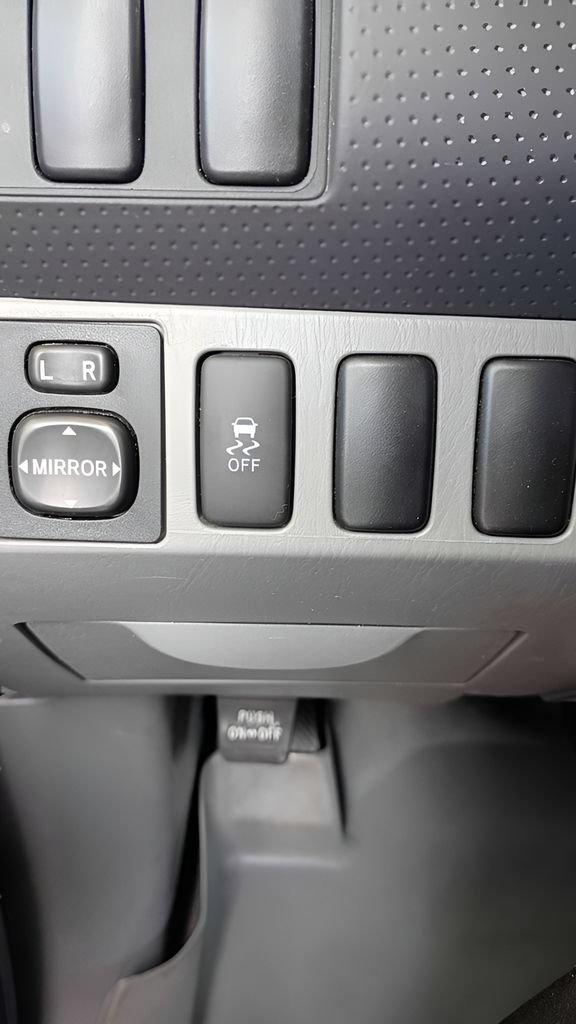 Used 2011 Toyota Tacoma 2WD Access Cab w/ Convenience Pkg image 15