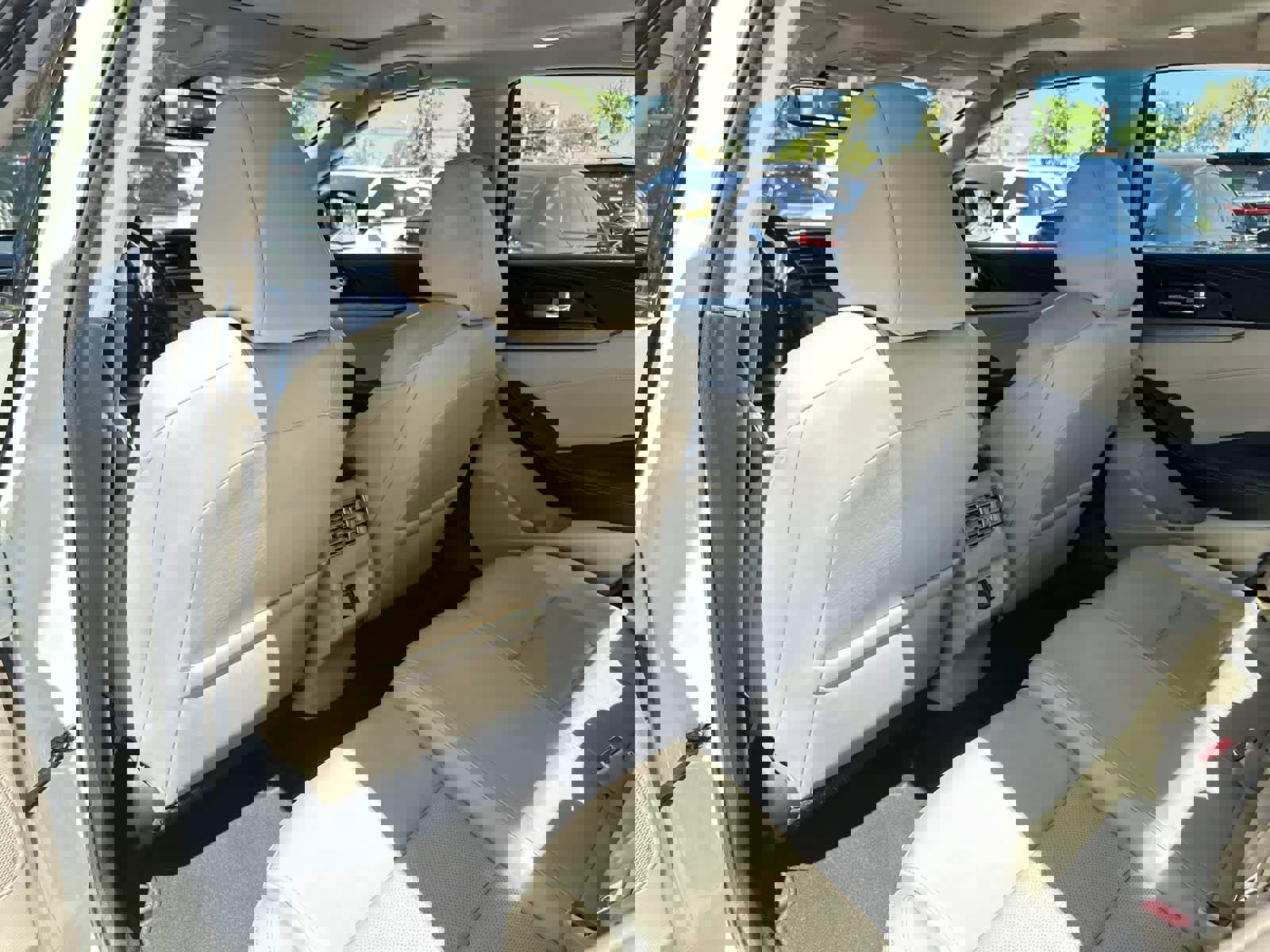 Used 2018 Nissan Maxima 3.5 SL image 16