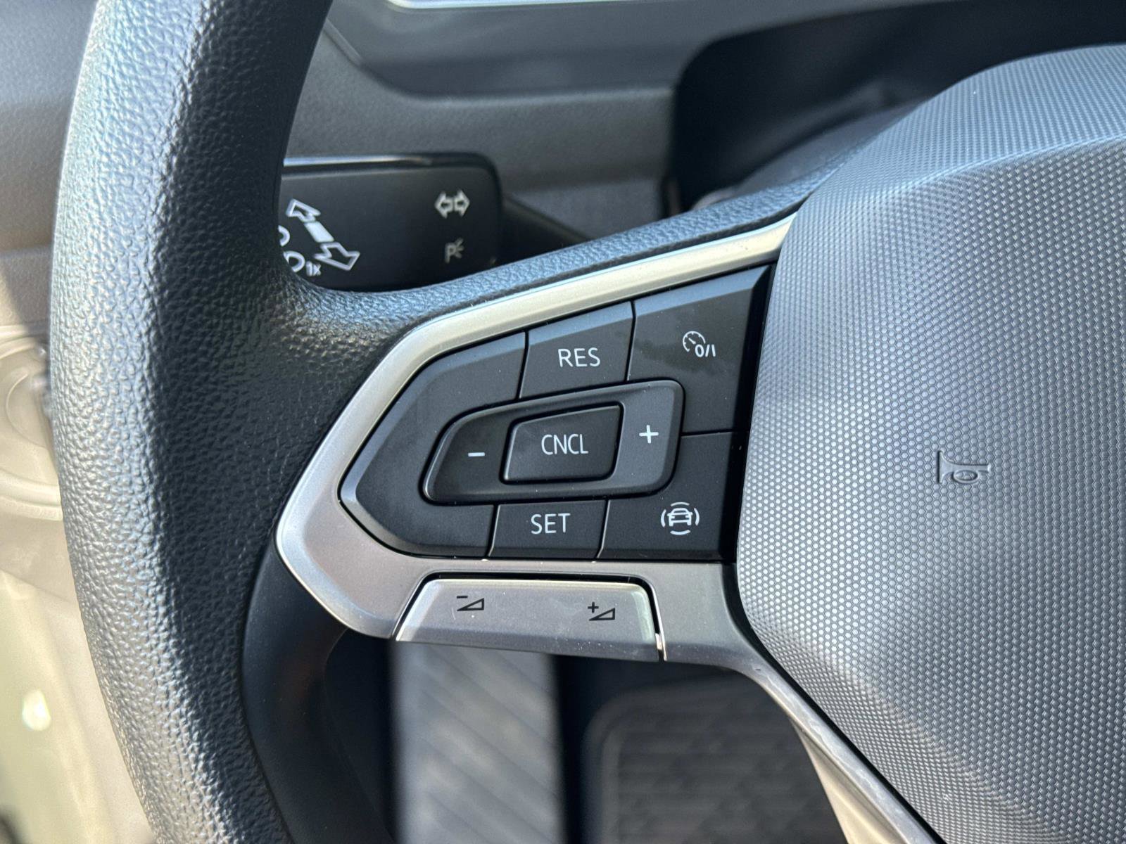 Certified 2022 Volkswagen Tiguan S image 11