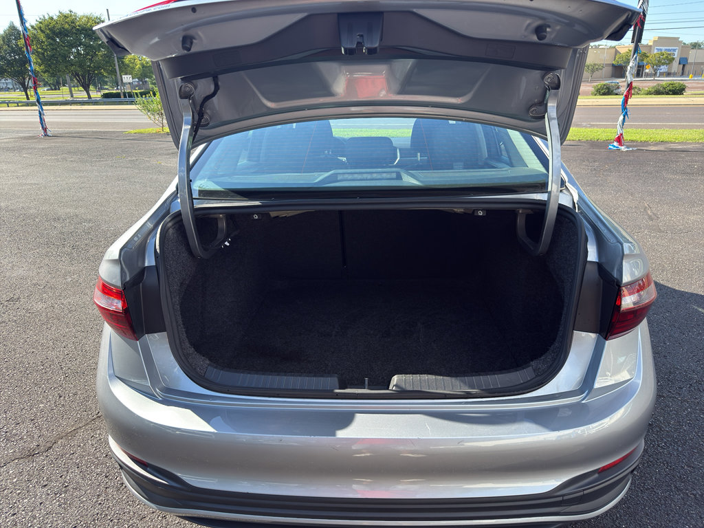 Used 2024 Volkswagen Jetta S image 19