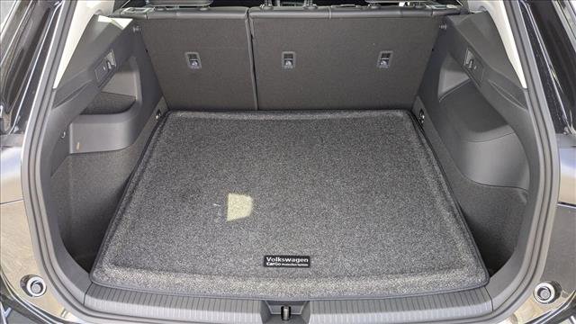 New 2026 Volkswagen Tiguan SE image 6