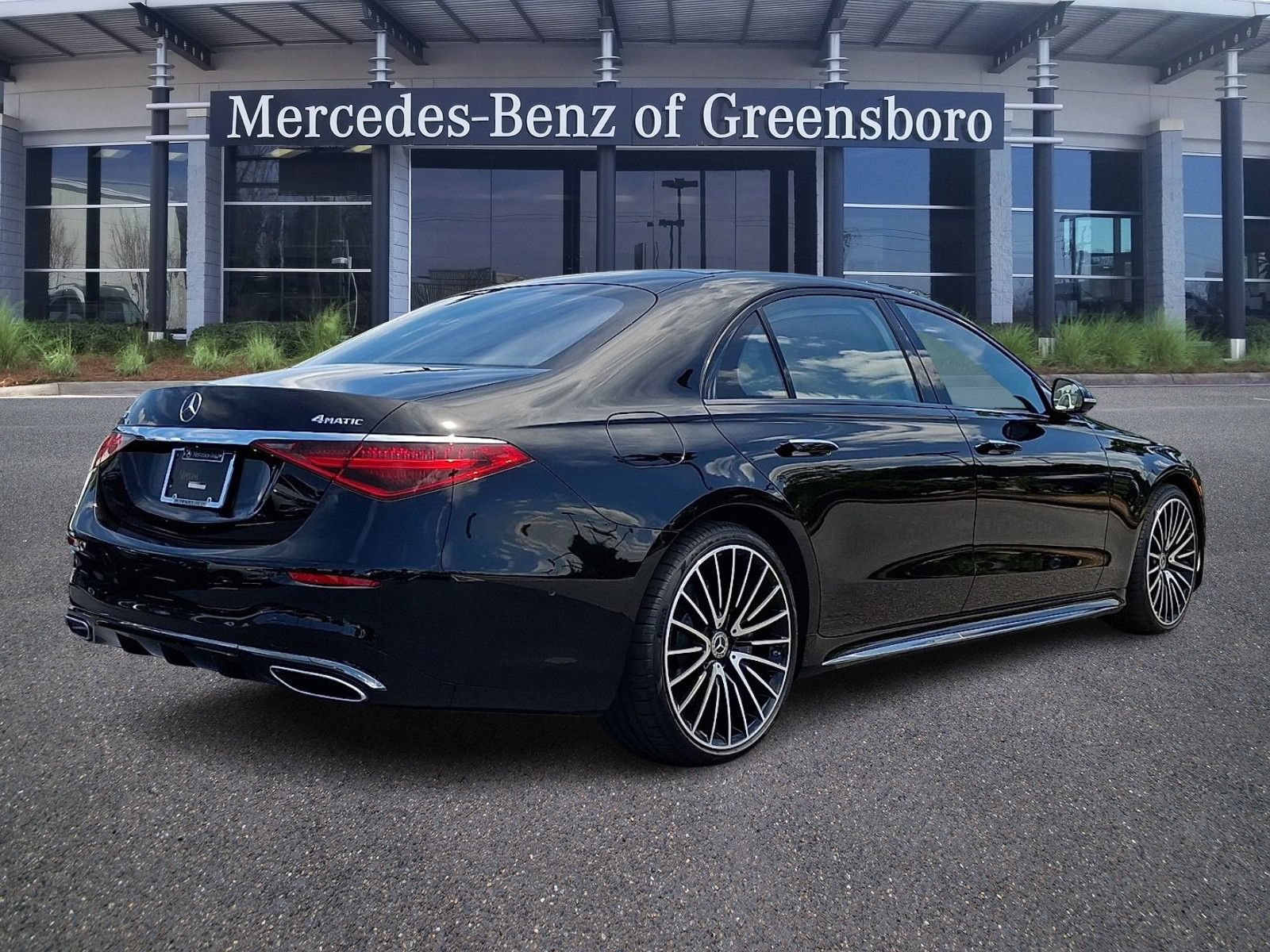 Certified 2023 Mercedes-Benz S 580 4MATIC Sedan image 6