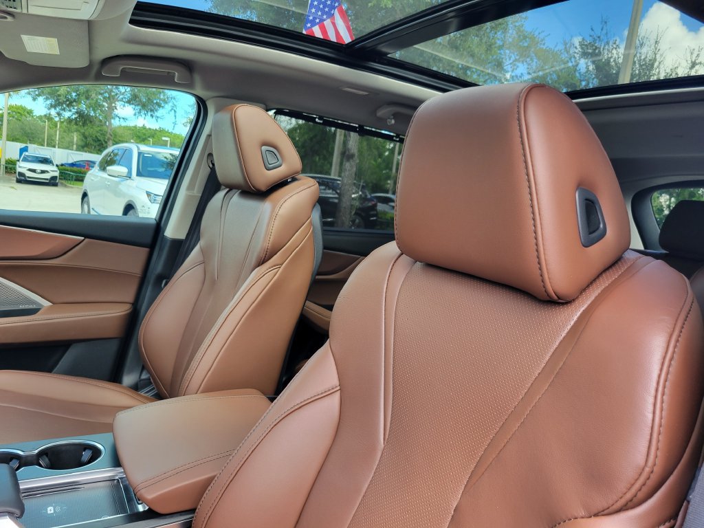 Used 2024 Acura MDX w/ Technology Package FWD image 18
