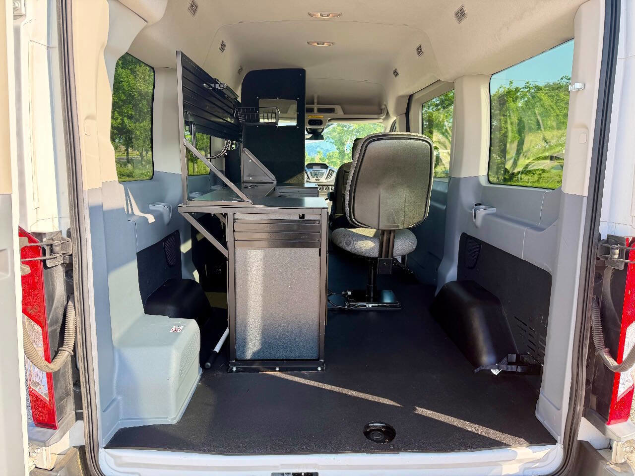 Used 2017 Ford Transit 150 XLT RWD image 12
