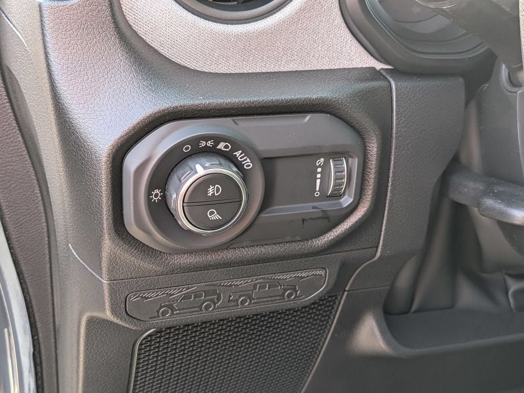 New 2026 Jeep Gladiator Sport AWD/4WD image 13