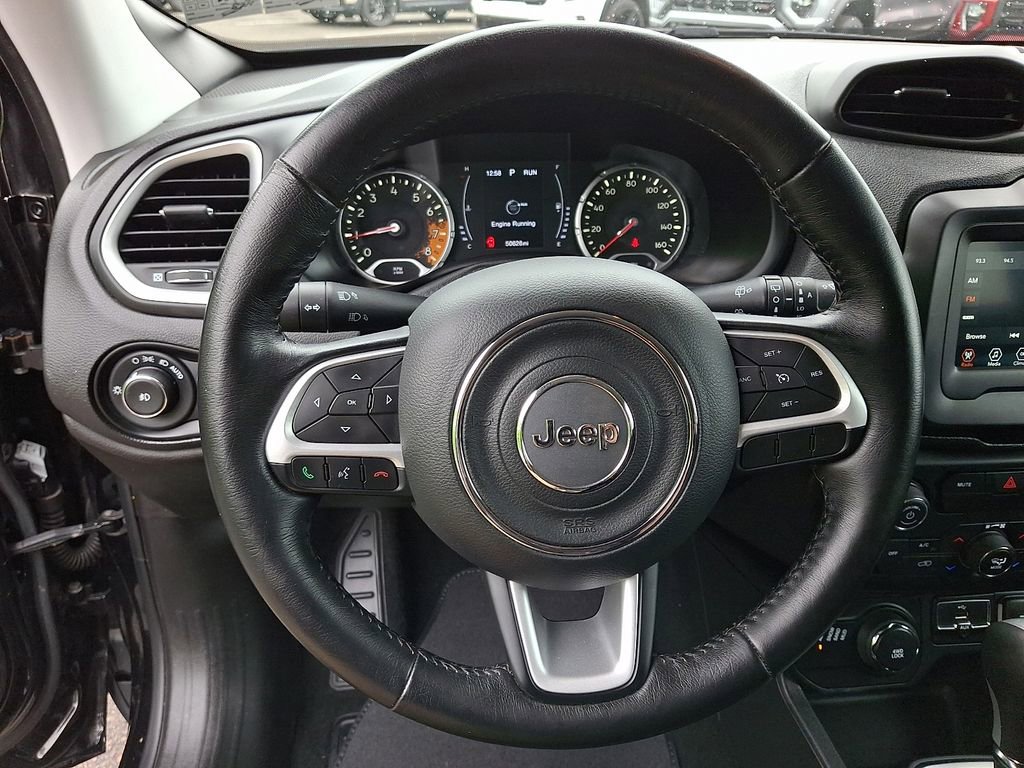 Used 2018 Jeep Renegade Latitude w/ Cold Weather Group AWD/4WD image 18