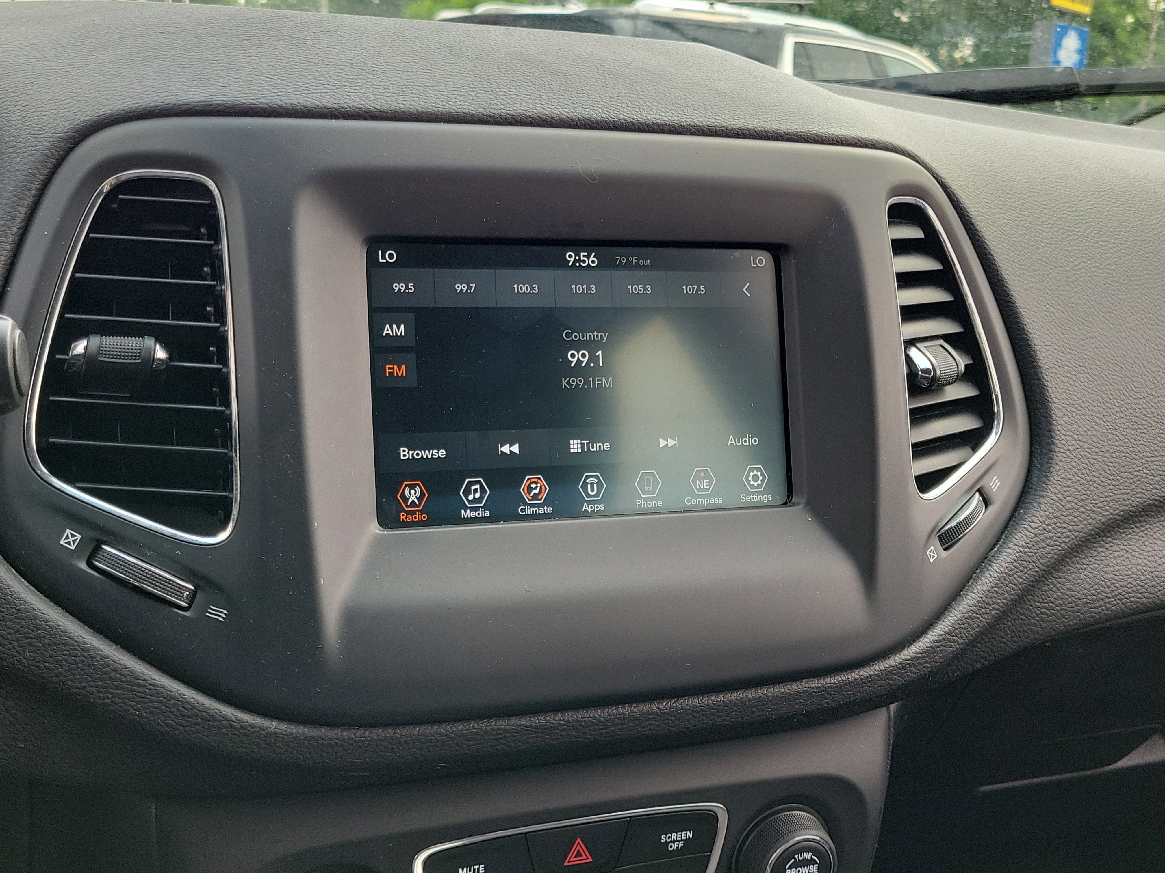 Used 2019 Jeep Compass Sport image 26