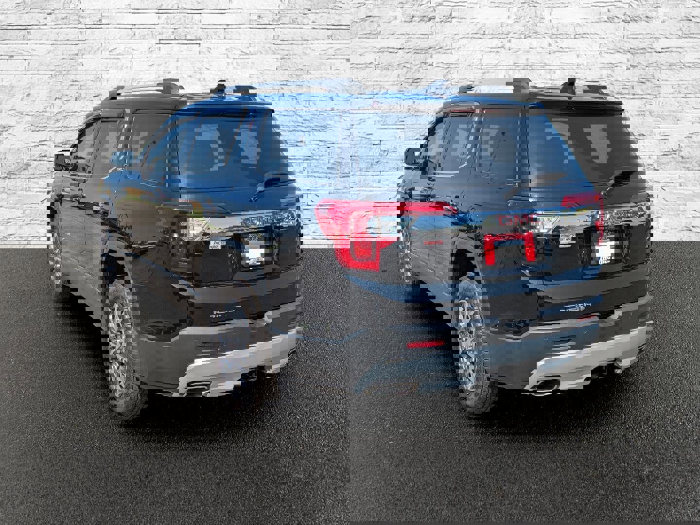 Used 2023 GMC Acadia SLT w/ Technology Package image 7