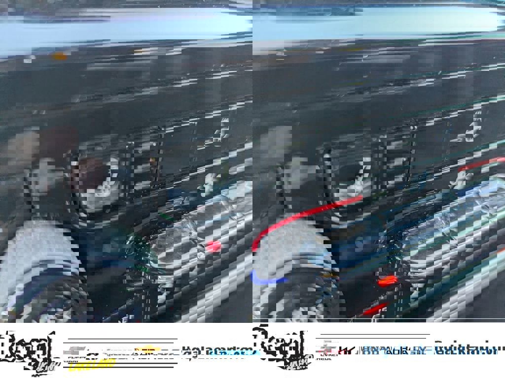 Used 2022 Jeep Grand Cherokee Altitude image 21