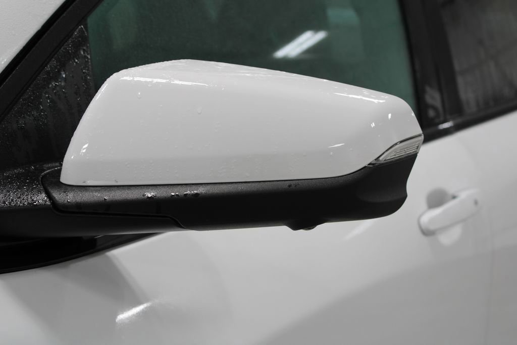 Used 2024 Chevrolet Equinox RS w/ RS Leather Package image 24