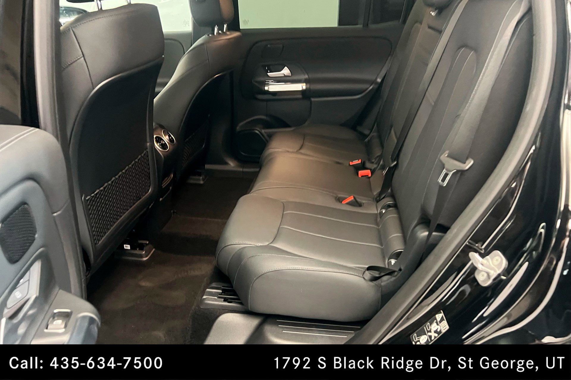 Used 2024 Mercedes-Benz EQB 300 EQB 300 image 21