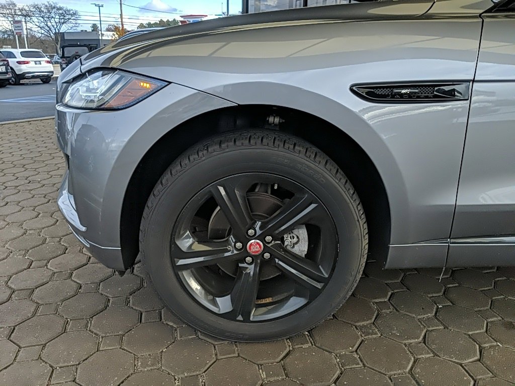 Used 2020 Jaguar F-PACE Checkered Flag image 9