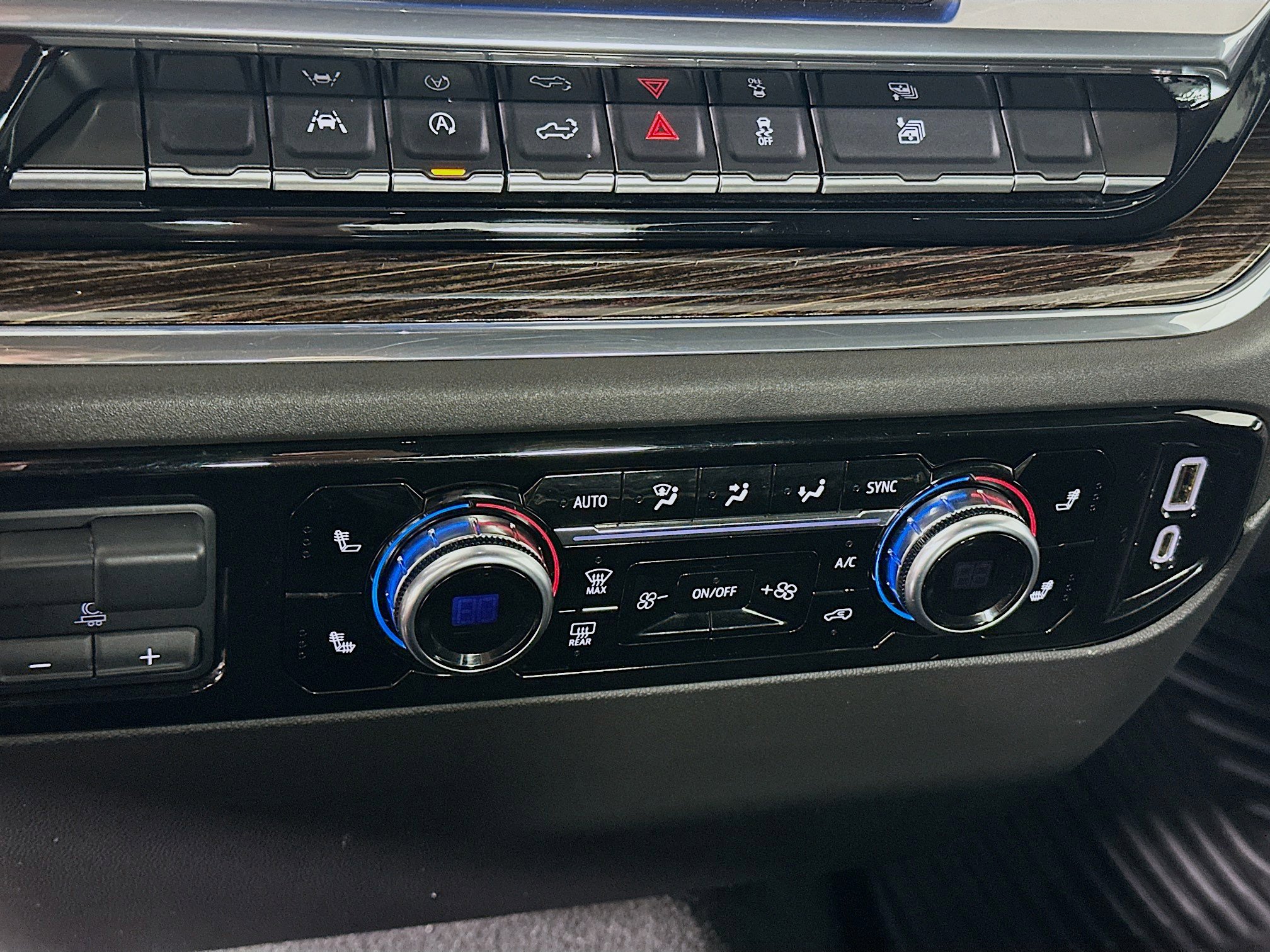 Used 2023 GMC Sierra 1500 Elevation image 23