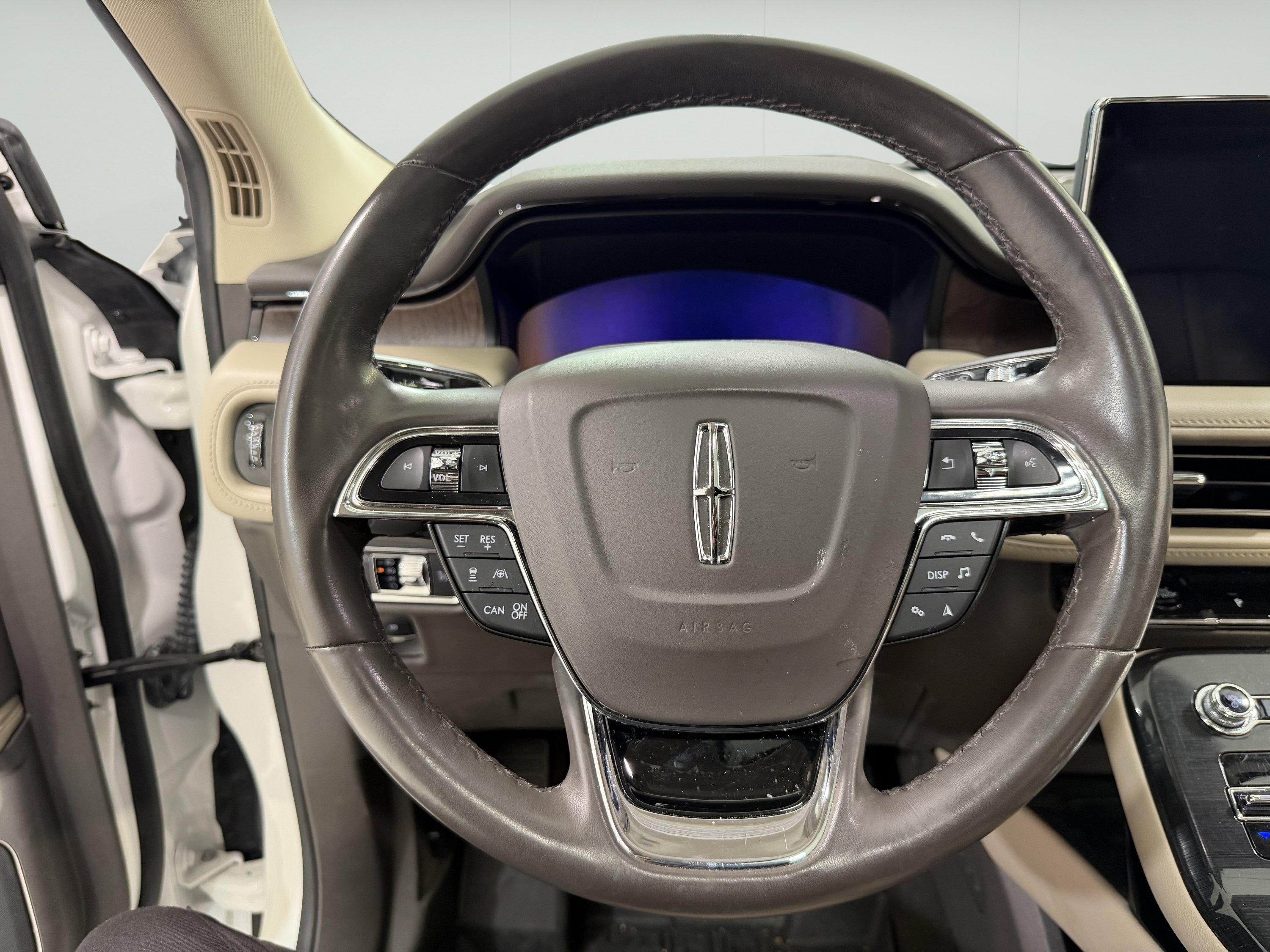 Used 2023 Lincoln Nautilus Reserve w/ Equipment Group 201A AWD/4WD image 19